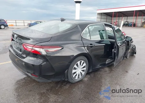 2022 Toyota Camry Le Hybrid z USA, uszkodzony, nr VIN 4T1C31AK4NU577751